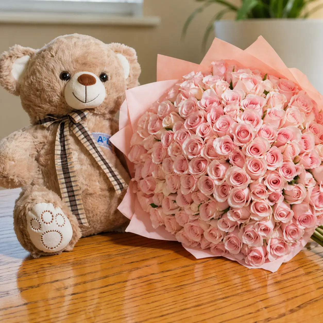Bouquet con rose rosse with fresh red roses arranged beautifully for romantic gift and special occasions in Milano