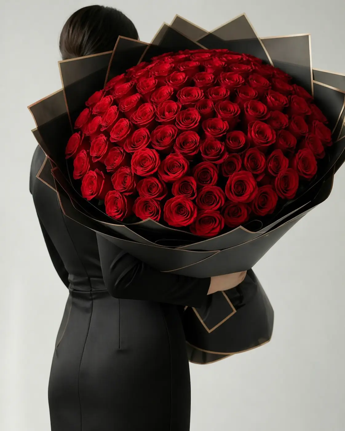 101 Red Roses Bouquet Milan