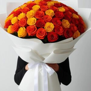 Maxi Bouquet Rose luxury fresh roses arranged for romantic gifting and premium flower delivery in Milano