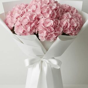 Maxi Bouquet Ortensie Rosa luxury pink hydrangea bouquet for romantic gifting and premium flower delivery in Milano