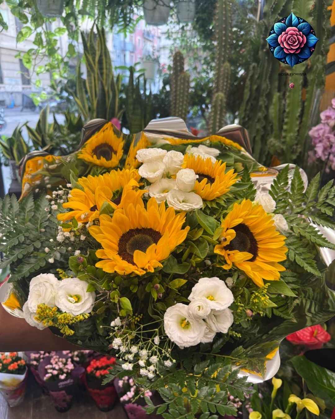 Gitasole Per Pieces beautiful sunflower flower arrangement for special occasions in Milan