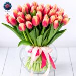 Bouquet di 30 Tulipani with fresh tulips beautifully arranged in Milan