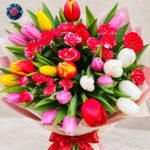 Bouquet di Tulipani Misti con Rose with fresh mixed tulips and roses in Milan