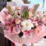 Mix Bouquet 019 fresh mixed flowers beautifully arranged in Milan