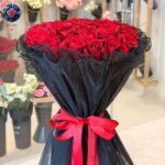 Roses Flores Bouquet fresh roses beautifully arranged in Milan