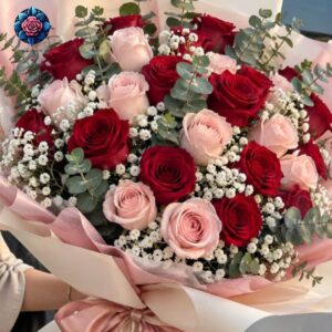 Roses Mix Bouquet elegant mixed rose flower arrangement for gifts and special occasions in Milan