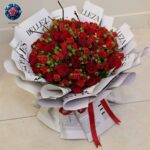 Spray Rose Bouquet fresh spray roses beautifully arranged in Milan